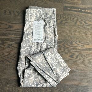 Lululemon Invigorate HR Tight 25” (8)